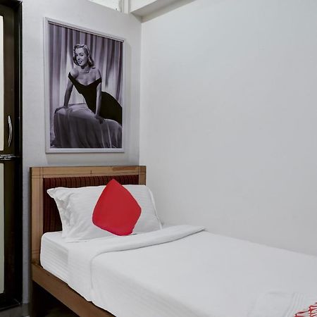 Oyo Flagship 572 Santacruz West Hotel มุมไบ ภายนอก รูปภาพ