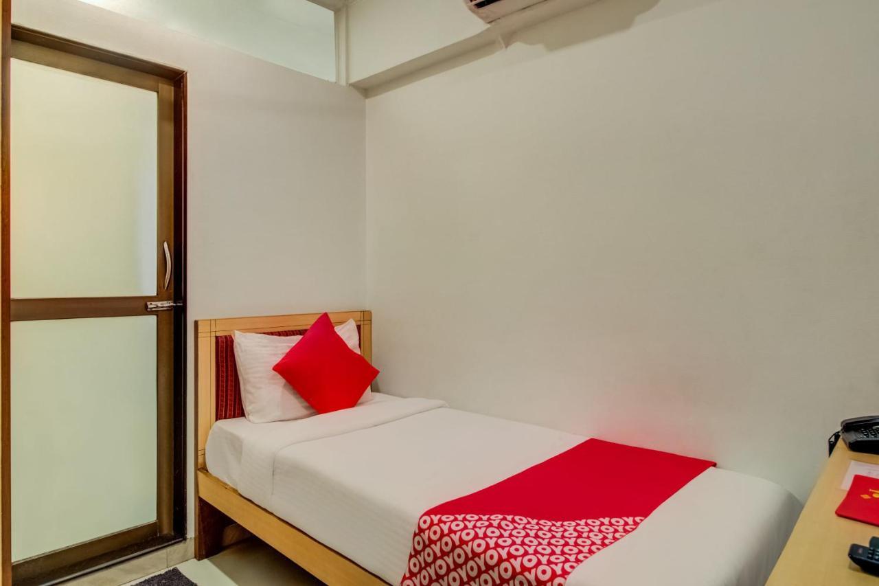 Oyo Flagship 572 Santacruz West Hotel มุมไบ ภายนอก รูปภาพ