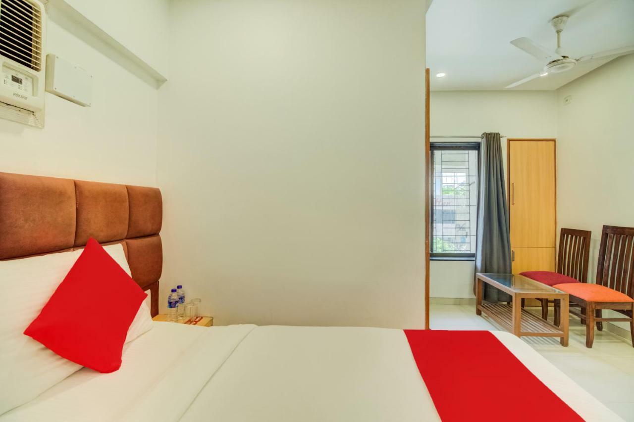 Oyo Flagship 572 Santacruz West Hotel มุมไบ ภายนอก รูปภาพ