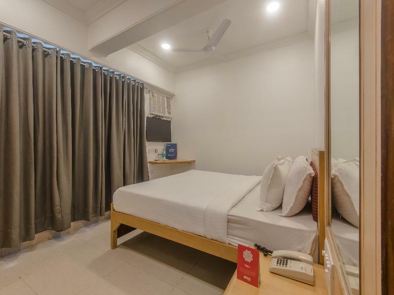 Oyo Flagship 572 Santacruz West Hotel มุมไบ ภายนอก รูปภาพ